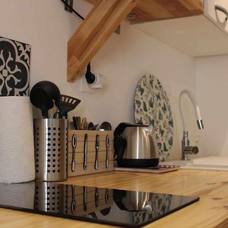 Logement Le Gabian Ampus Екстериор снимка